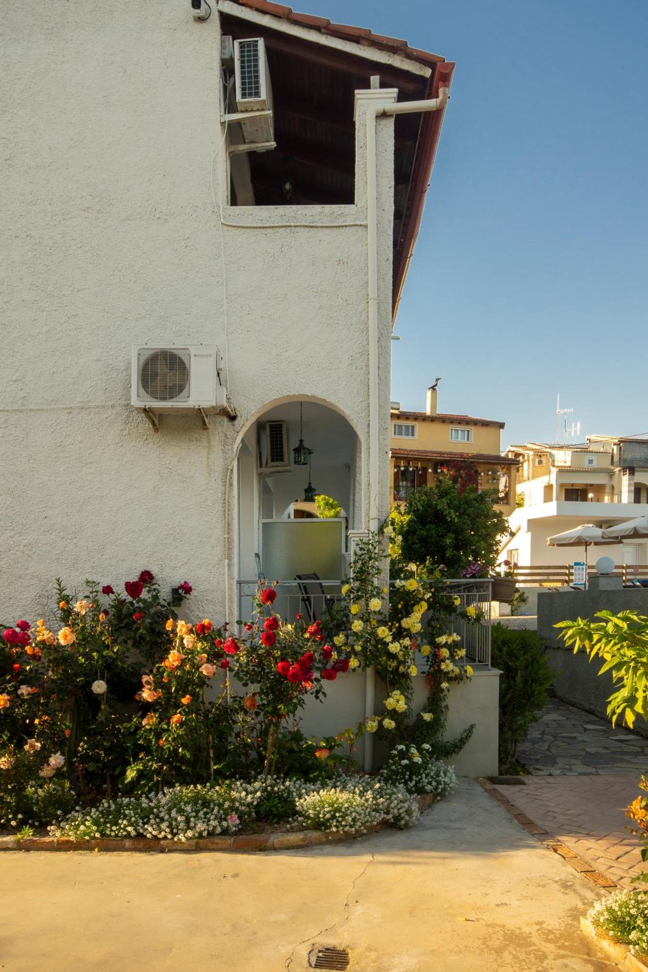 Hotel apartamentowy The Flower Garden *